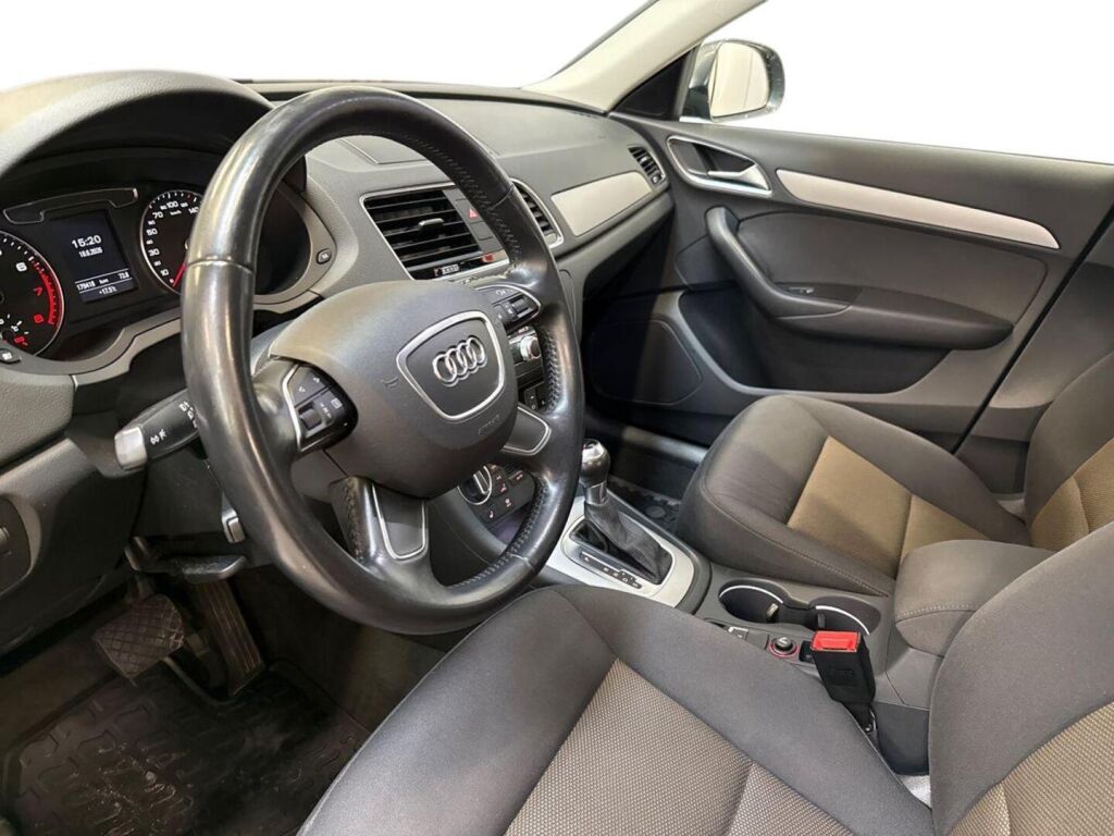 Audi Q3 2015 Harmaa