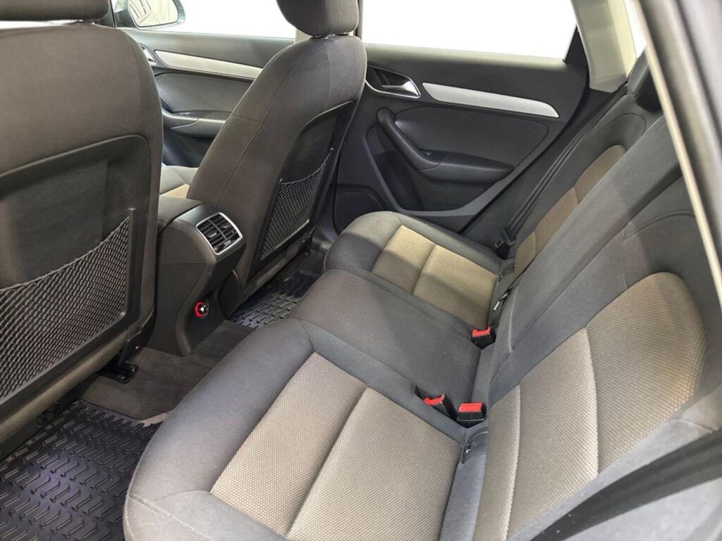 Audi Q3 2015 Harmaa