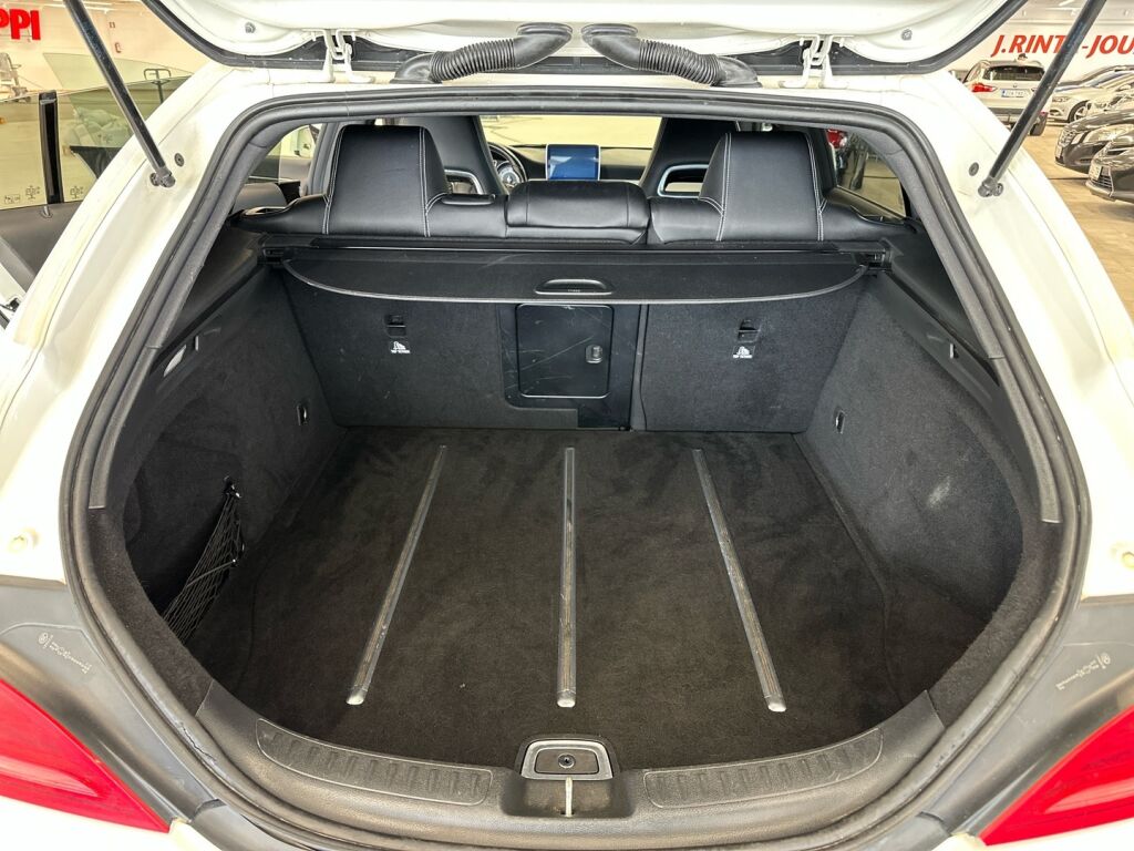 Mercedes-Benz CLA 2015 Valkoinen