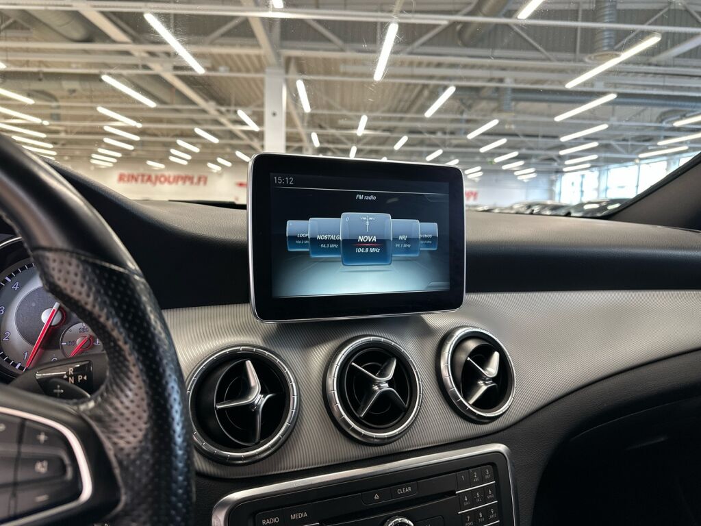 Mercedes-Benz CLA 2015 Valkoinen