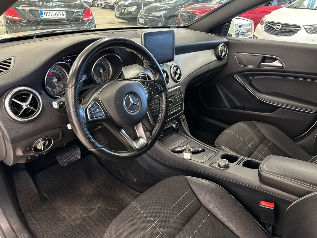 Mercedes-Benz CLA 2015 Valkoinen
