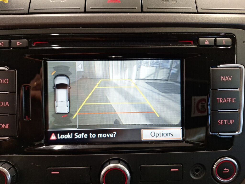 Volkswagen Amarok 2015 Musta