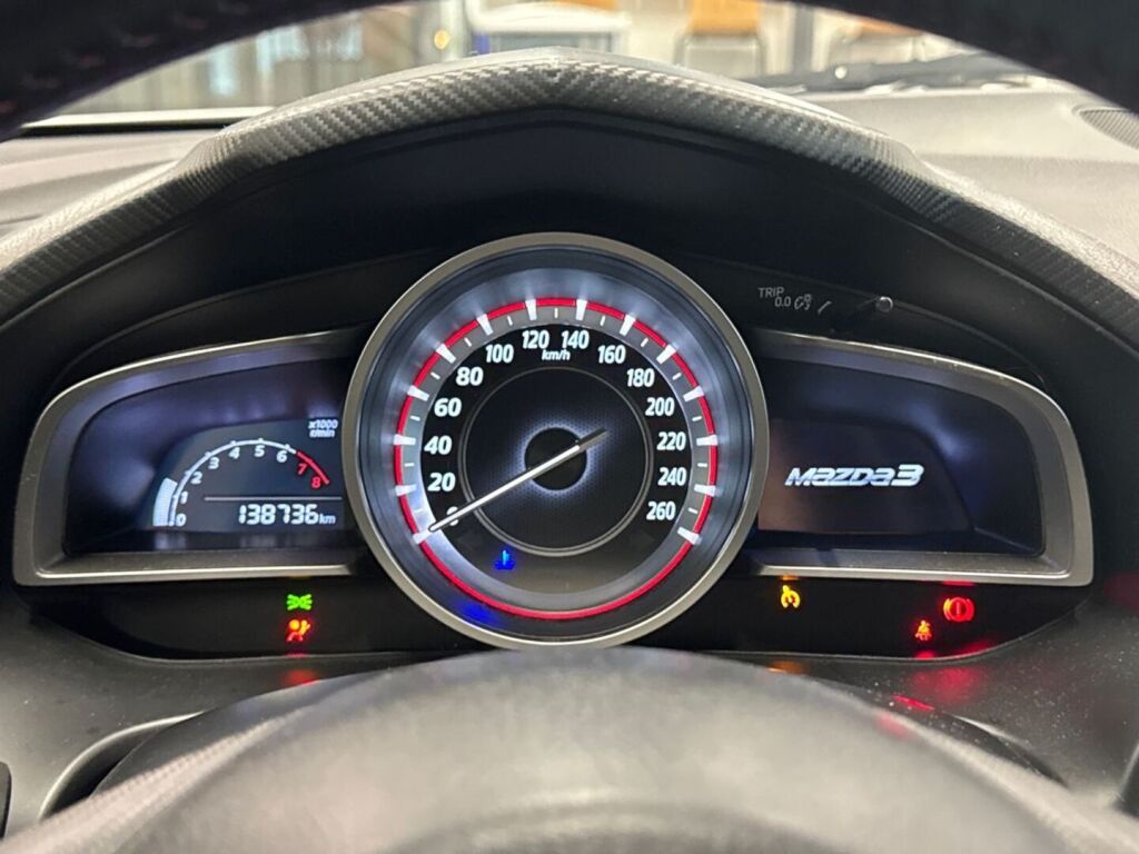 Mazda Mazda3 2015 Valkoinen