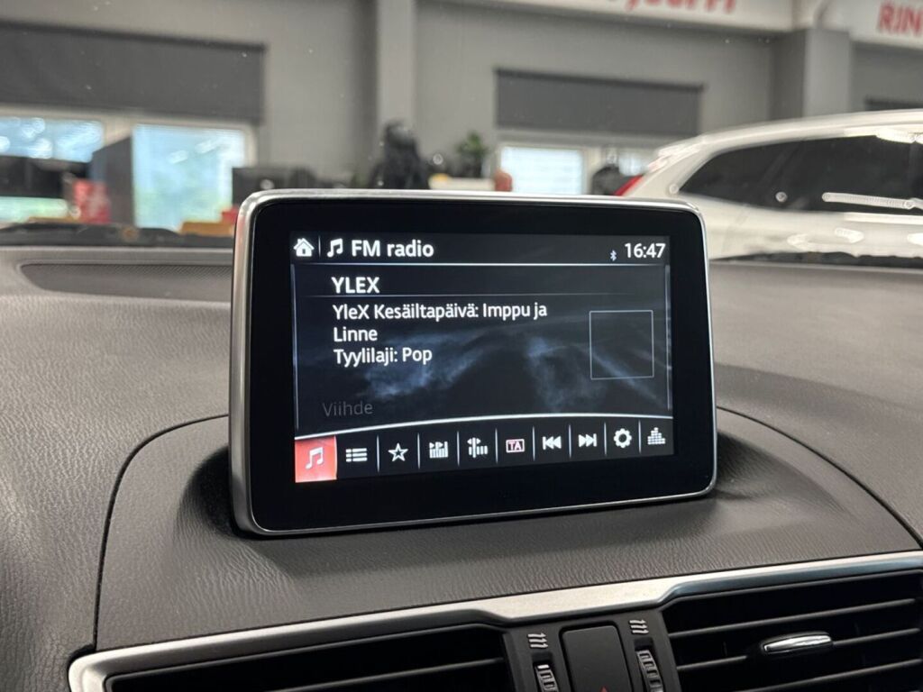 Mazda Mazda3 2015 Valkoinen