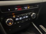 Mazda Mazda3 2015 Valkoinen