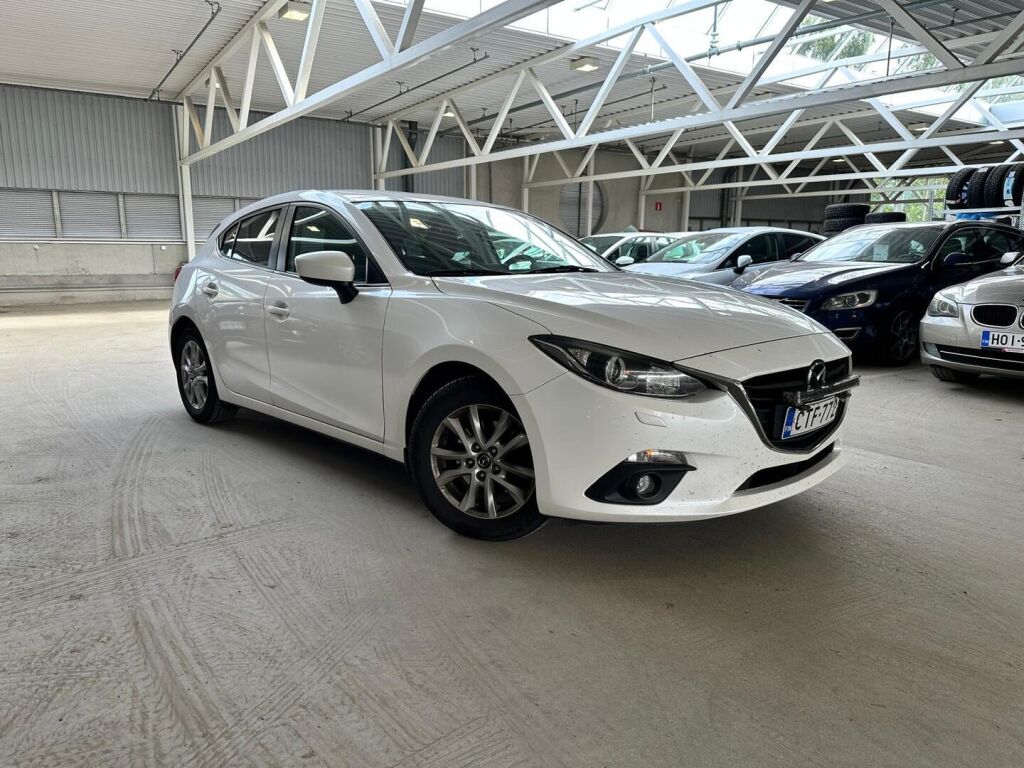 Mazda Mazda3 2015 Valkoinen