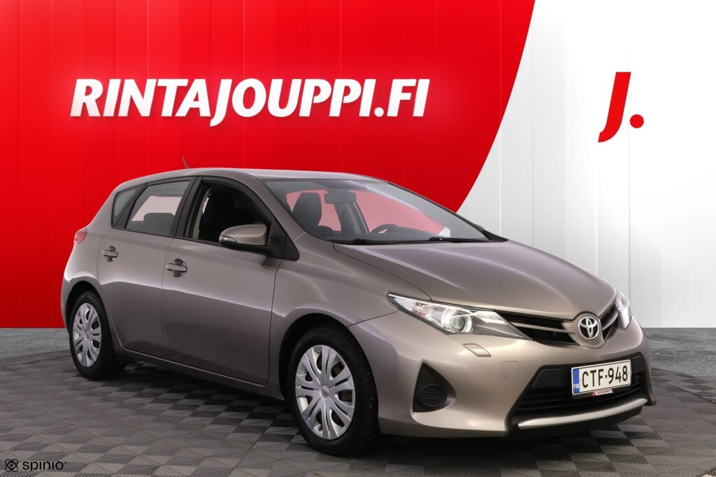 Toyota Auris 2015 Ruskea (beige)