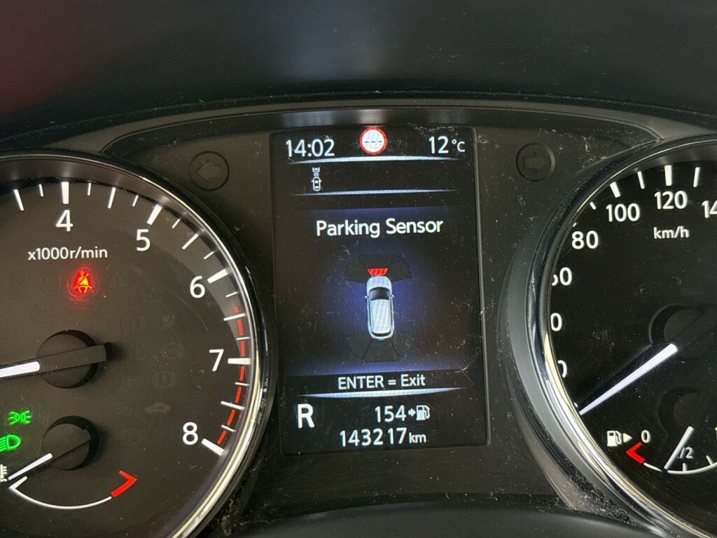 Nissan Qashqai 2015 Valkoinen