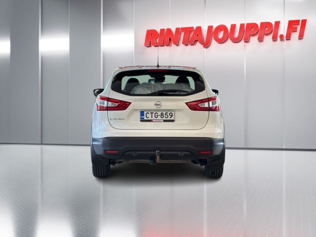 Nissan Qashqai 2015 Valkoinen