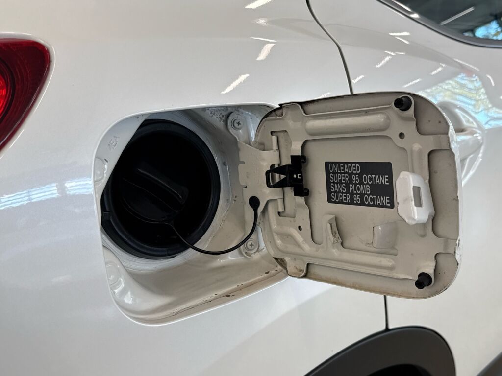 Nissan Qashqai 2015 Valkoinen