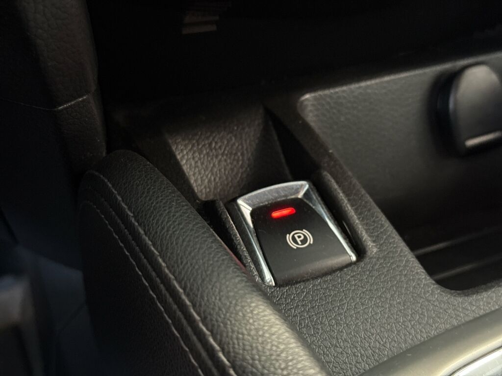 Nissan Qashqai 2015 Valkoinen