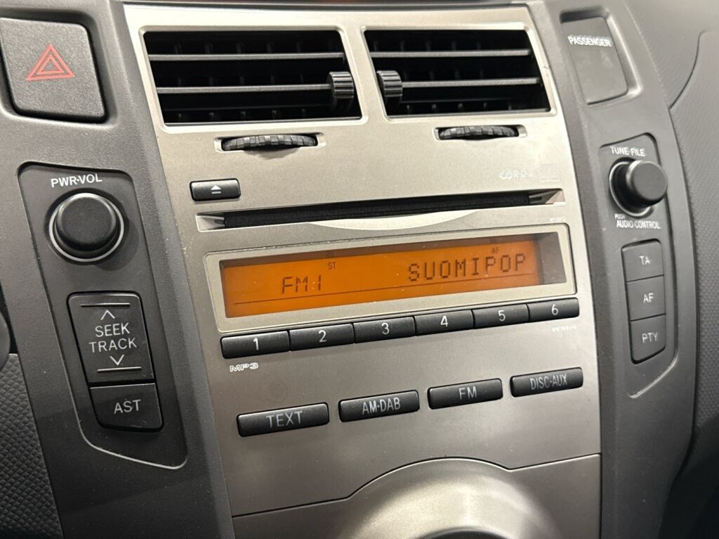 Toyota Yaris 2010 Hopea