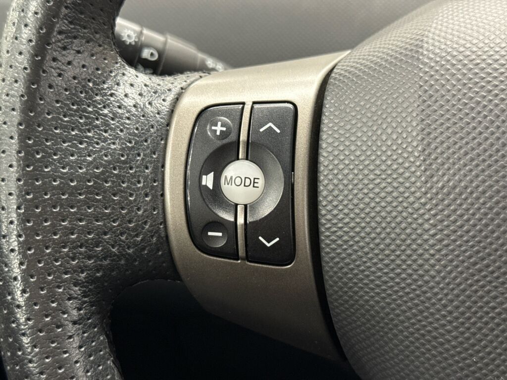 Toyota Yaris 2010 Hopea