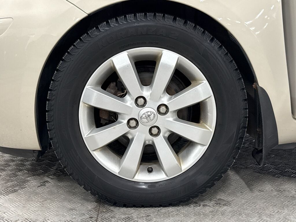 Toyota Yaris 2010 Hopea