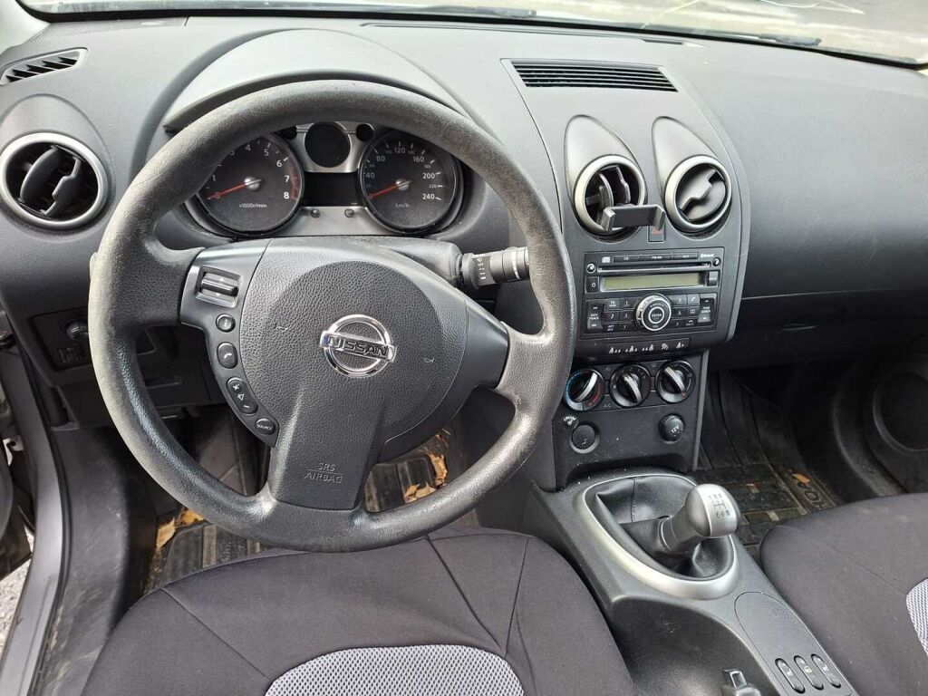 Nissan Qashqai+2 2010 Hopea
