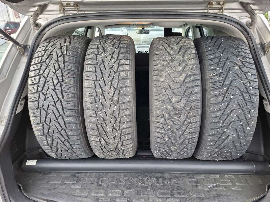 Nissan Qashqai+2 2010 Hopea