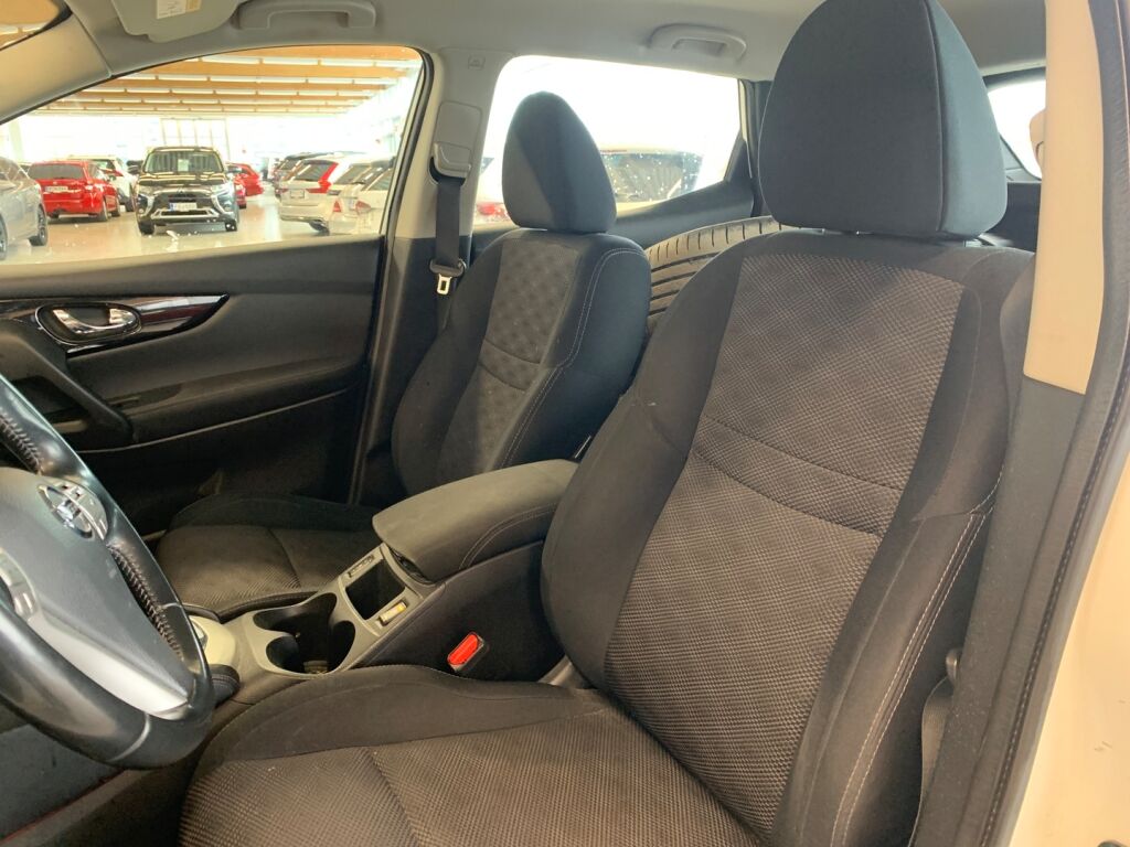 Nissan Qashqai 2015 Valkoinen