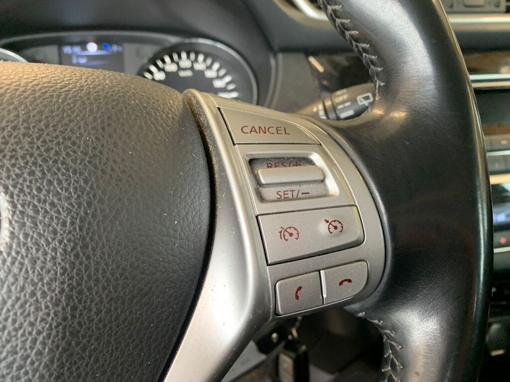 Nissan Qashqai 2015 Valkoinen