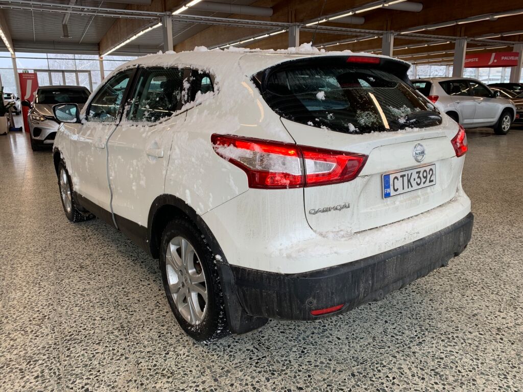 Nissan Qashqai 2015 Valkoinen