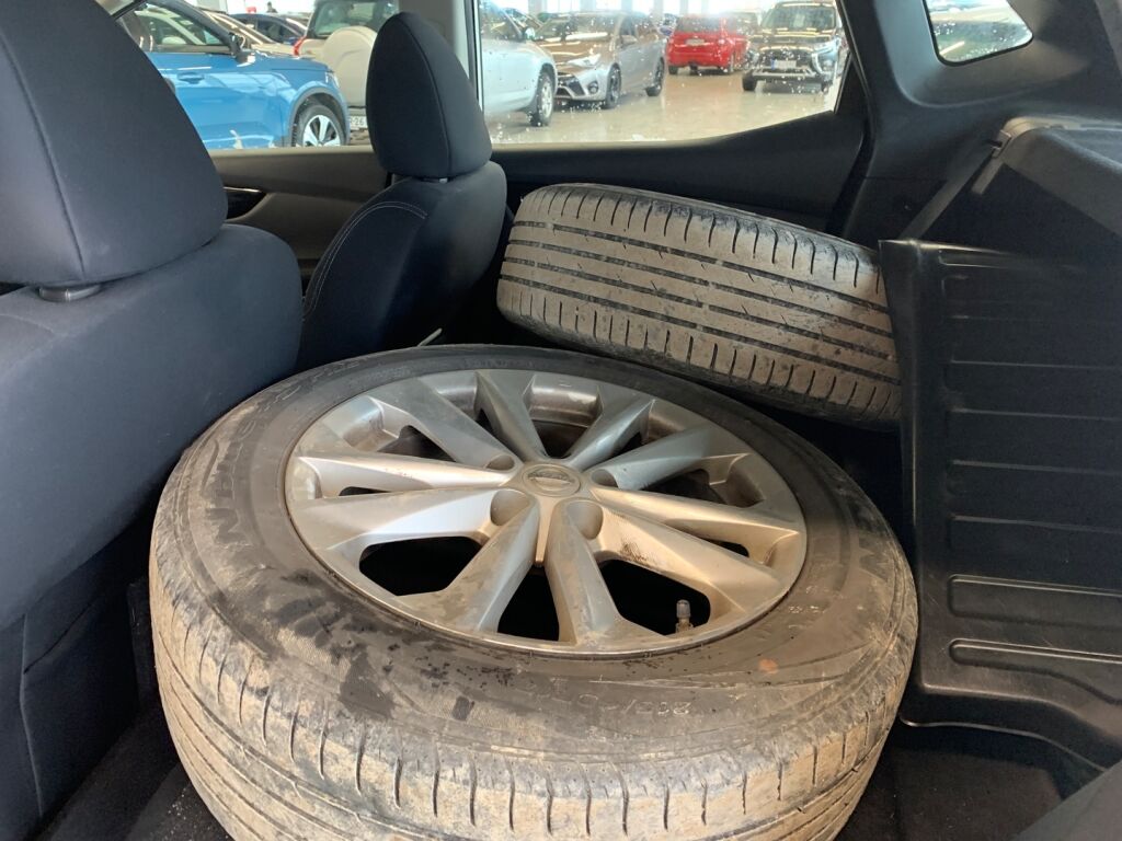 Nissan Qashqai 2015 Valkoinen