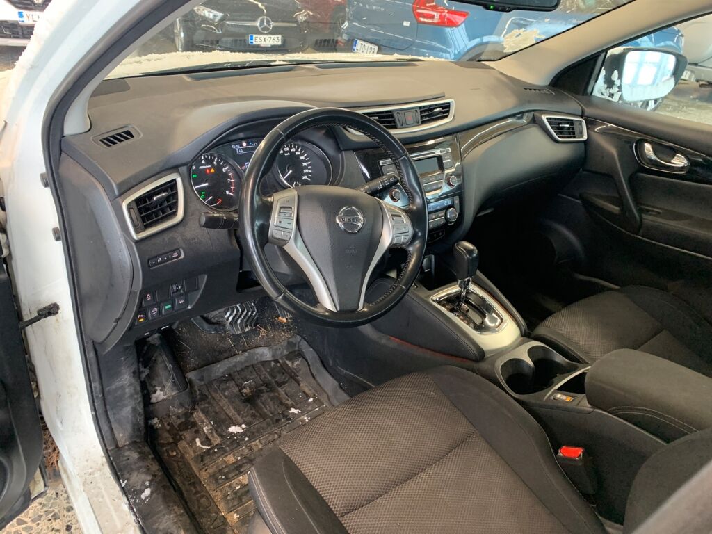 Nissan Qashqai 2015 Valkoinen