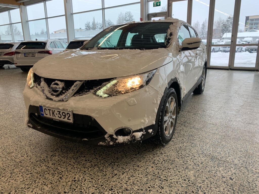 Nissan Qashqai 2015 Valkoinen