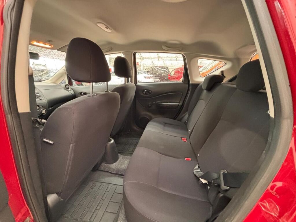 Nissan Note 2015 Punainen