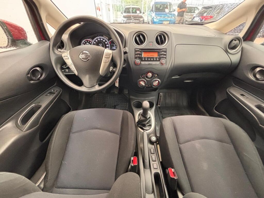 Nissan Note 2015 Punainen