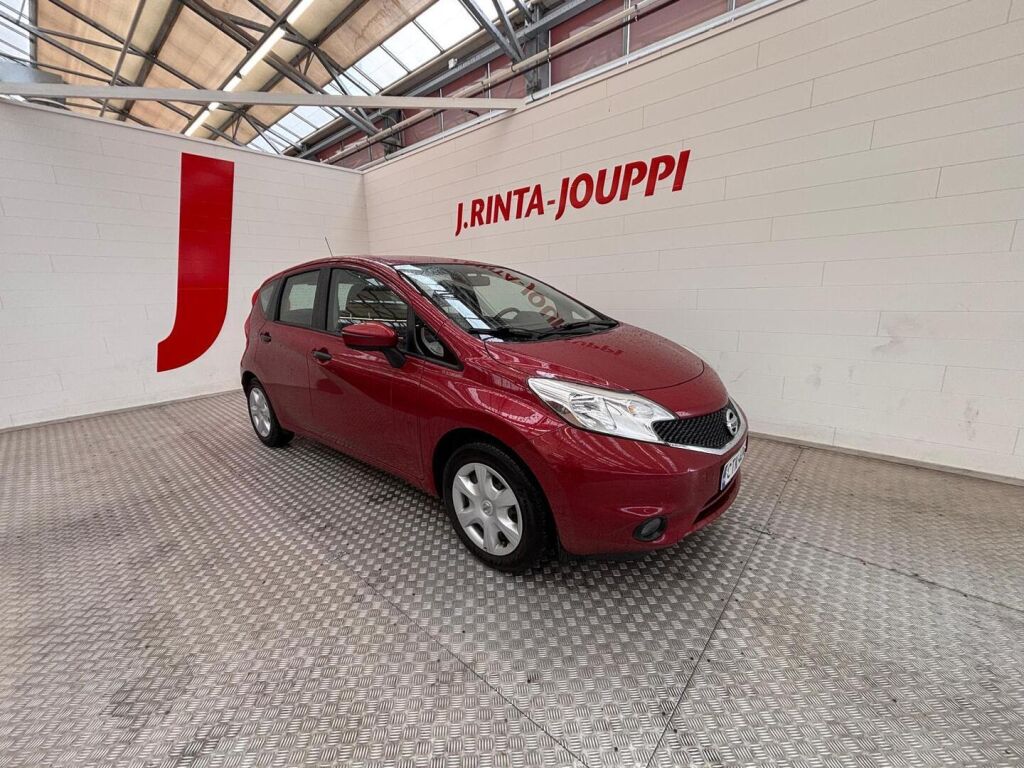 Nissan Note 2015 Punainen