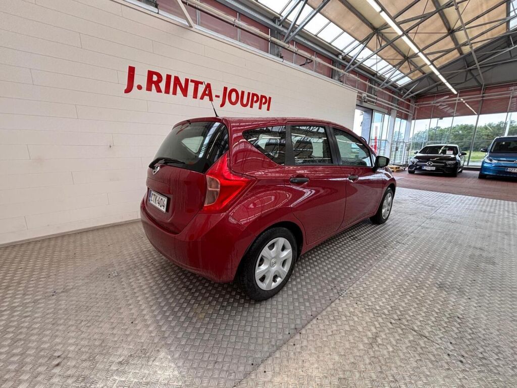 Nissan Note 2015 Punainen