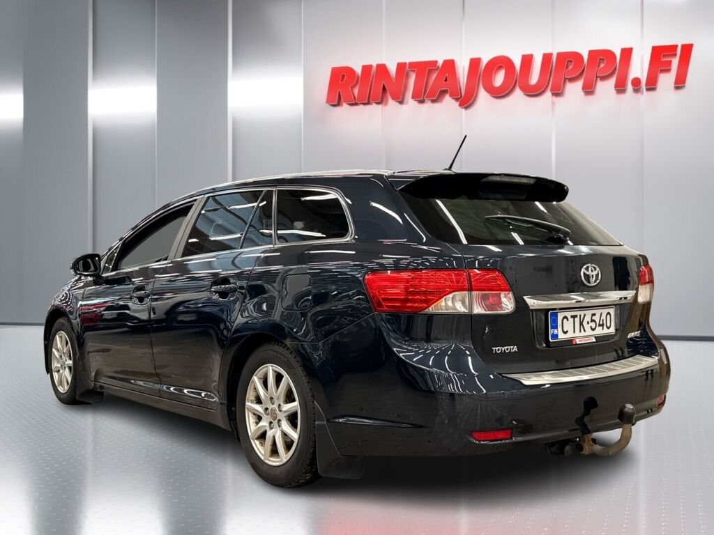Toyota Avensis 2015 Harmaa