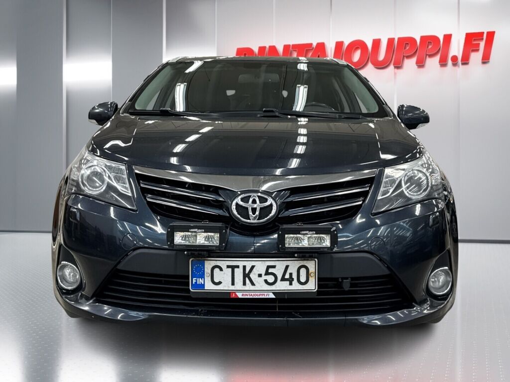 Toyota Avensis 2015 Harmaa