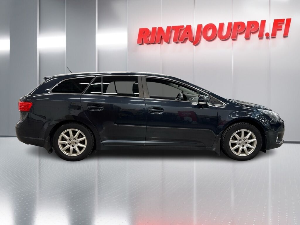 Toyota Avensis 2015 Harmaa