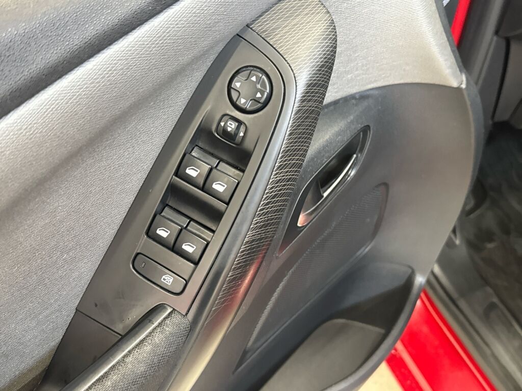 Citroen C4 Picasso 2015 Punainen