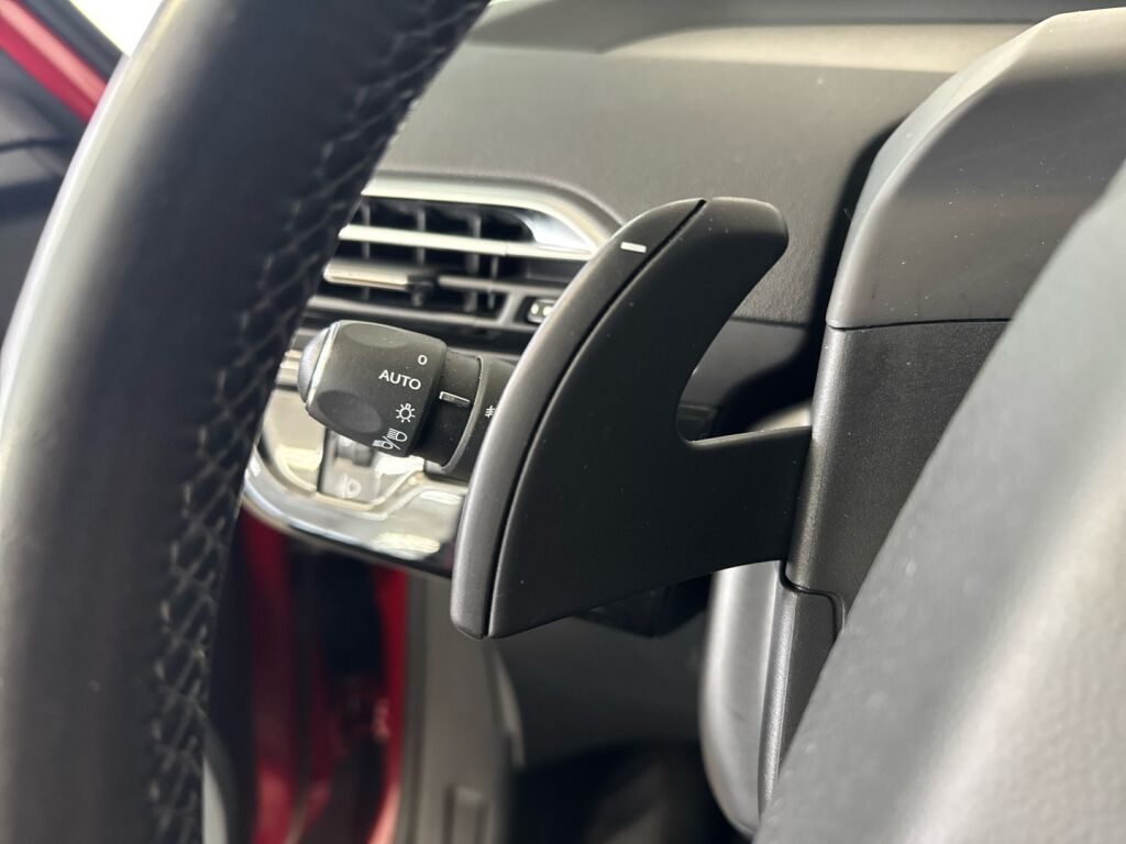 Citroen C4 Picasso 2015 Punainen