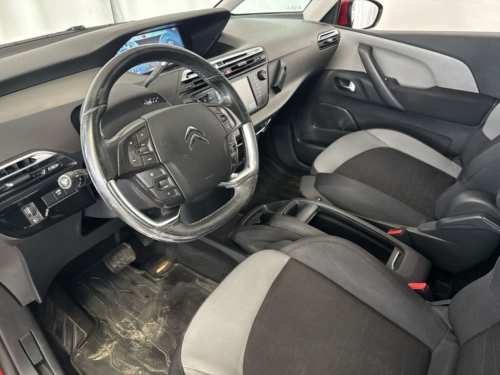 Citroen C4 Picasso 2015 Punainen