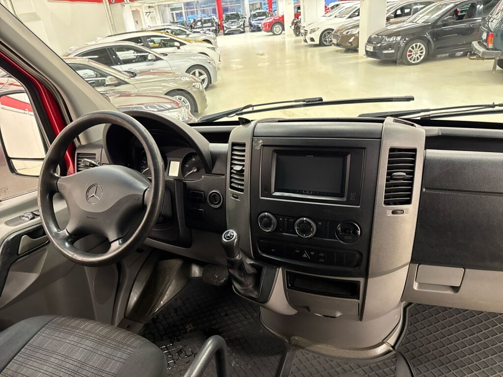 Mercedes-Benz Sprinter 2015 Punainen