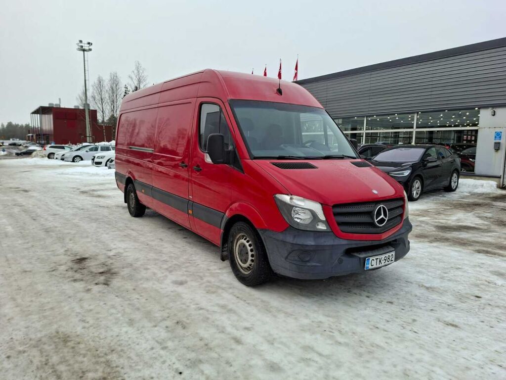 Mercedes-Benz Sprinter 2015 Punainen