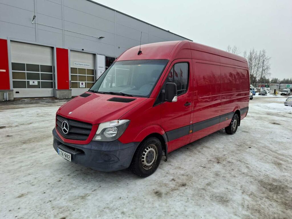Mercedes-Benz Sprinter 2015 Punainen