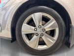 Toyota Avensis 2015 Ruskea (beige)