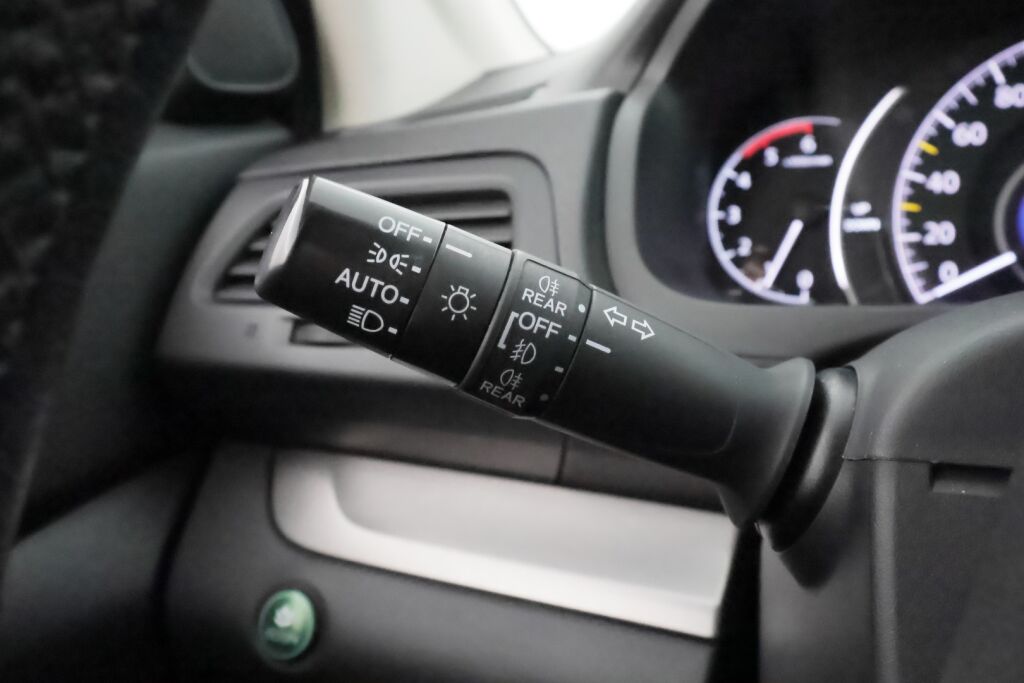 Honda CR-V 2015 Ruskea (beige)