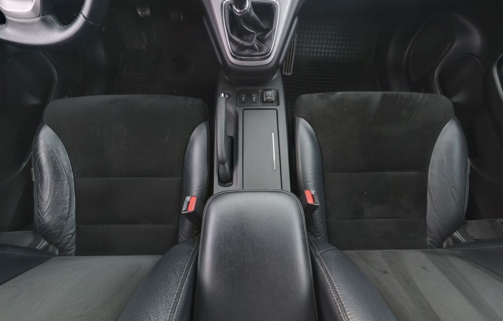 Honda CR-V 2015 Ruskea (beige)