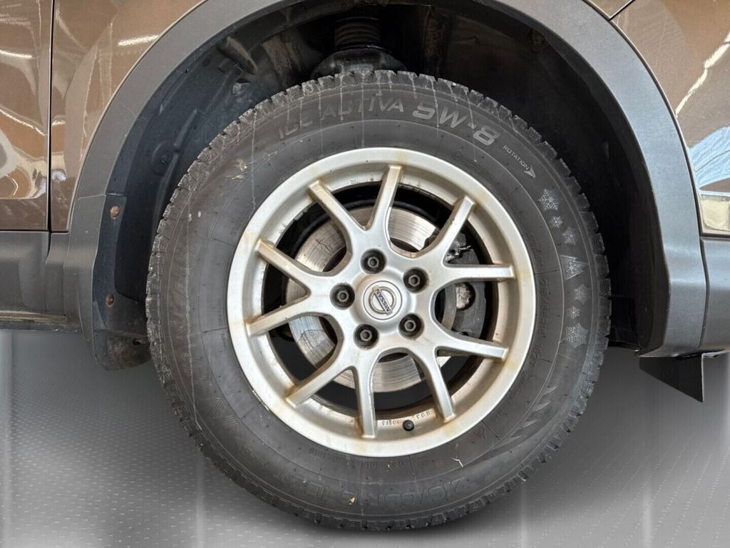 Nissan Qashqai 2015 Ruskea (beige)