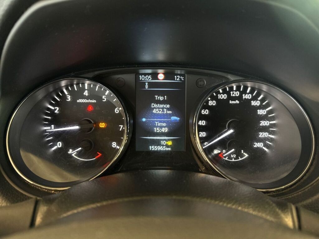 Nissan Qashqai 2015 Ruskea (beige)