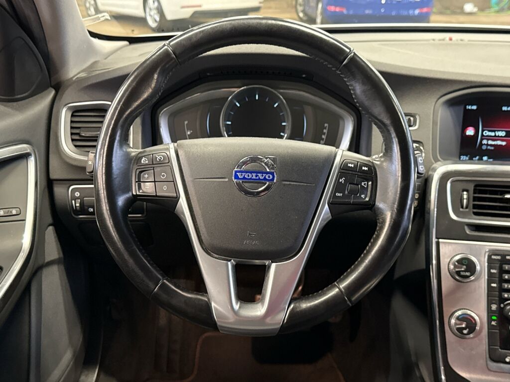 Volvo V60 2015 Valkoinen