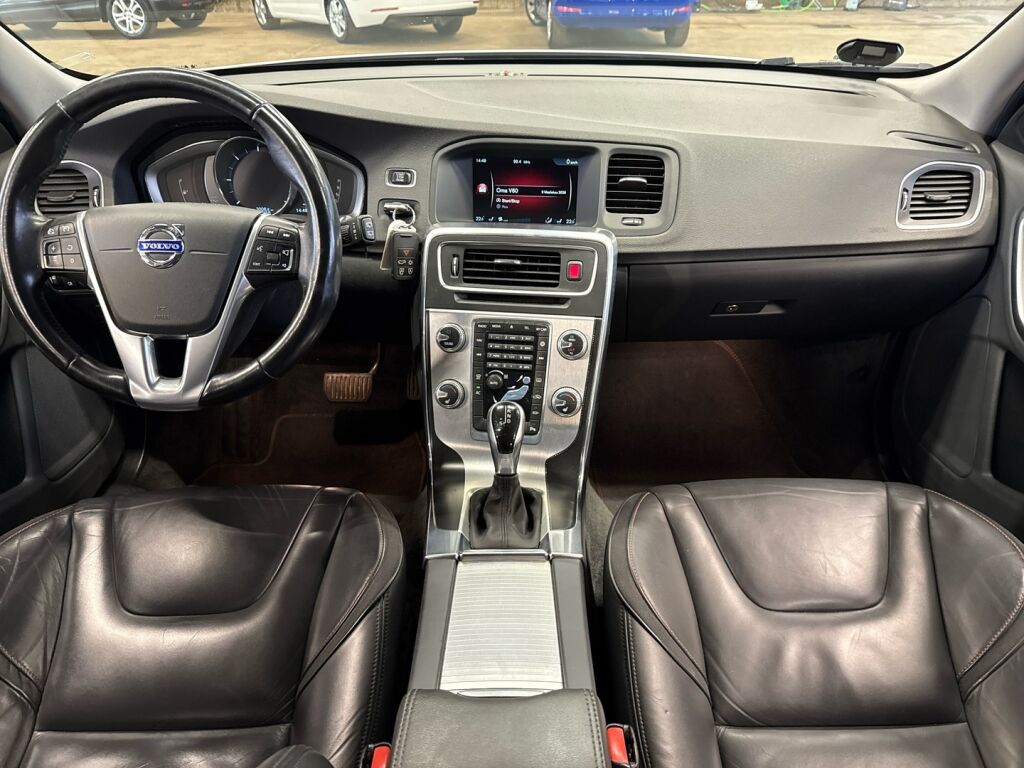 Volvo V60 2015 Valkoinen