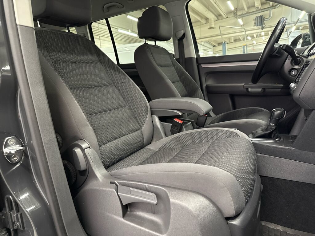 Volkswagen Touran 2015 Harmaa