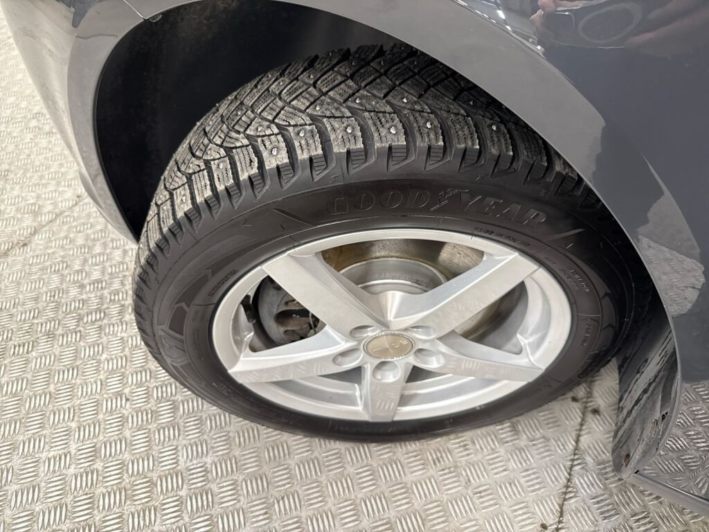 Volkswagen Touran 2015 Harmaa