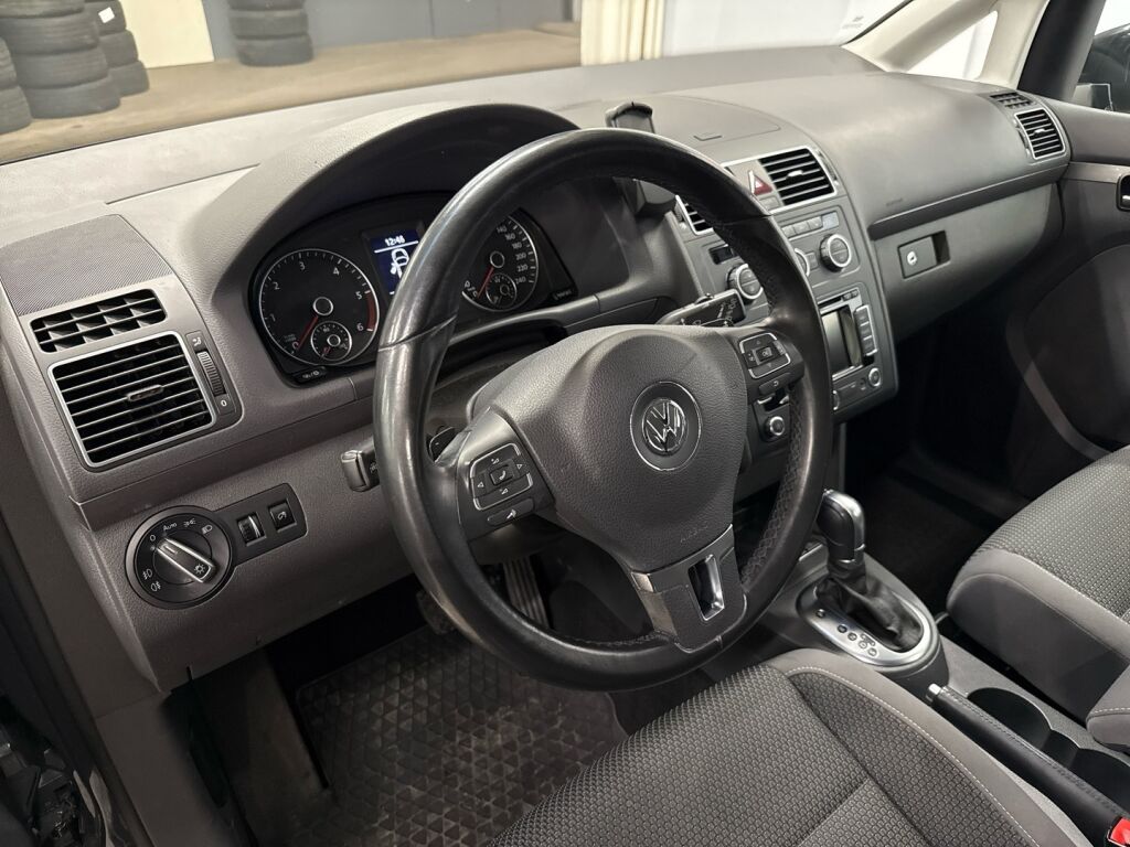 Volkswagen Touran 2015 Harmaa