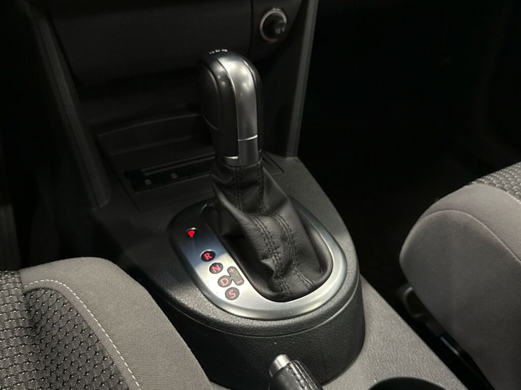 Volkswagen Touran 2015 Harmaa